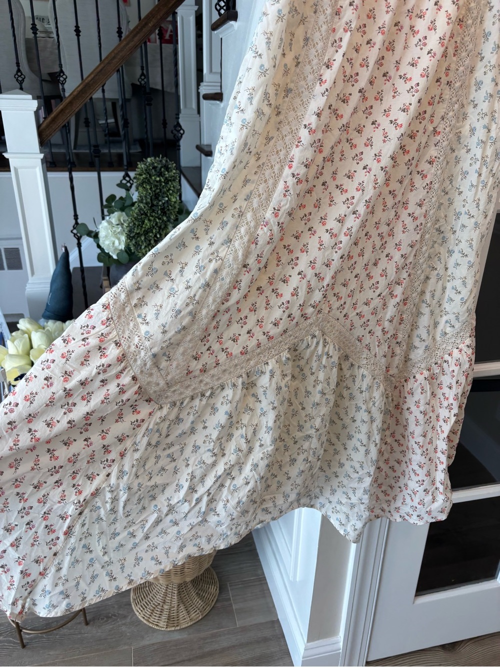 American Eagle Women’s Cream Floral Spaghetti-Strap Sundress - Size Large NWT - Picture 3 of 16